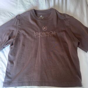 Nike Loose Fit Tee in Brown